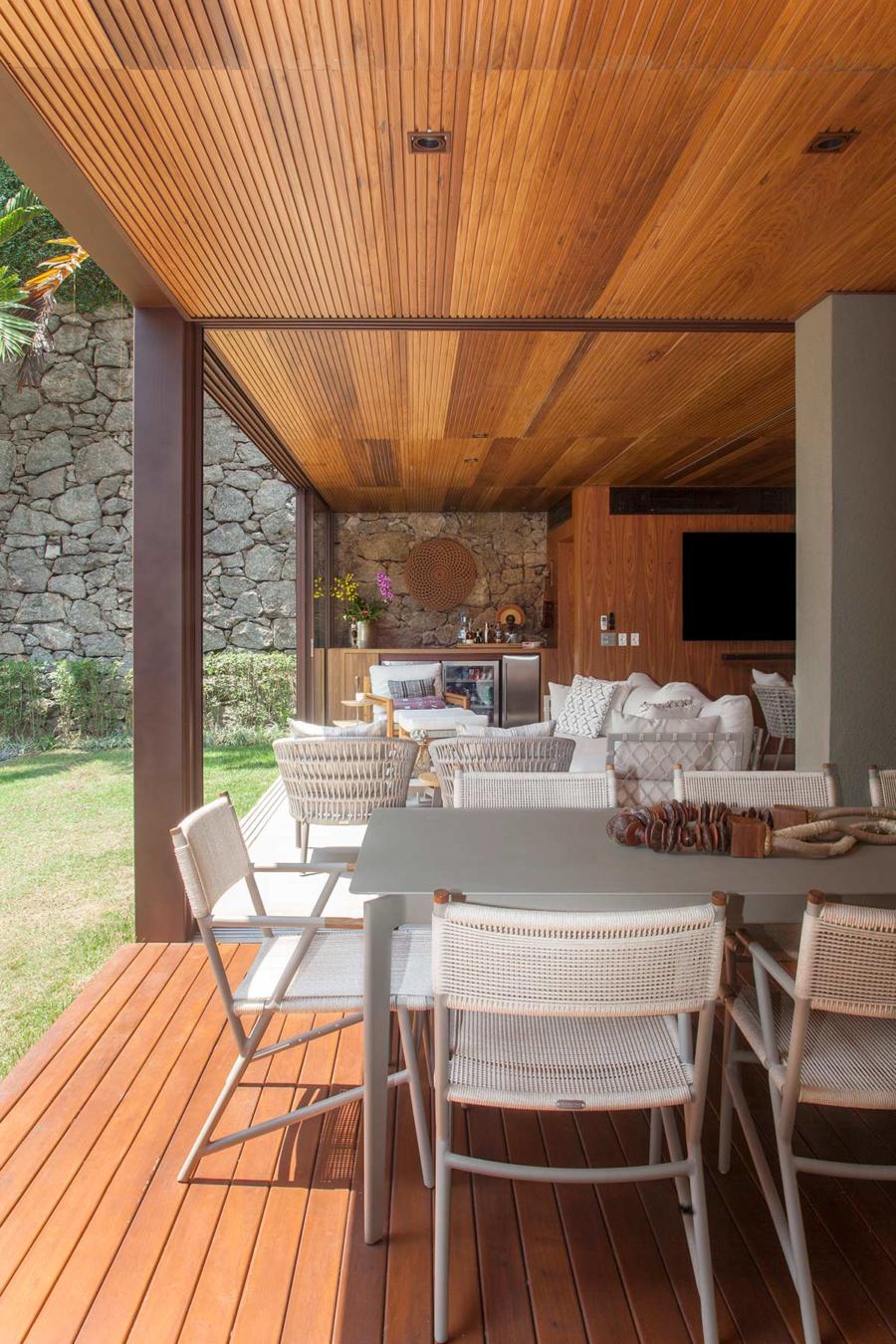 Espaço Gourmet para Reunir a Família_Projetos Casa de Valentina_D81 ...