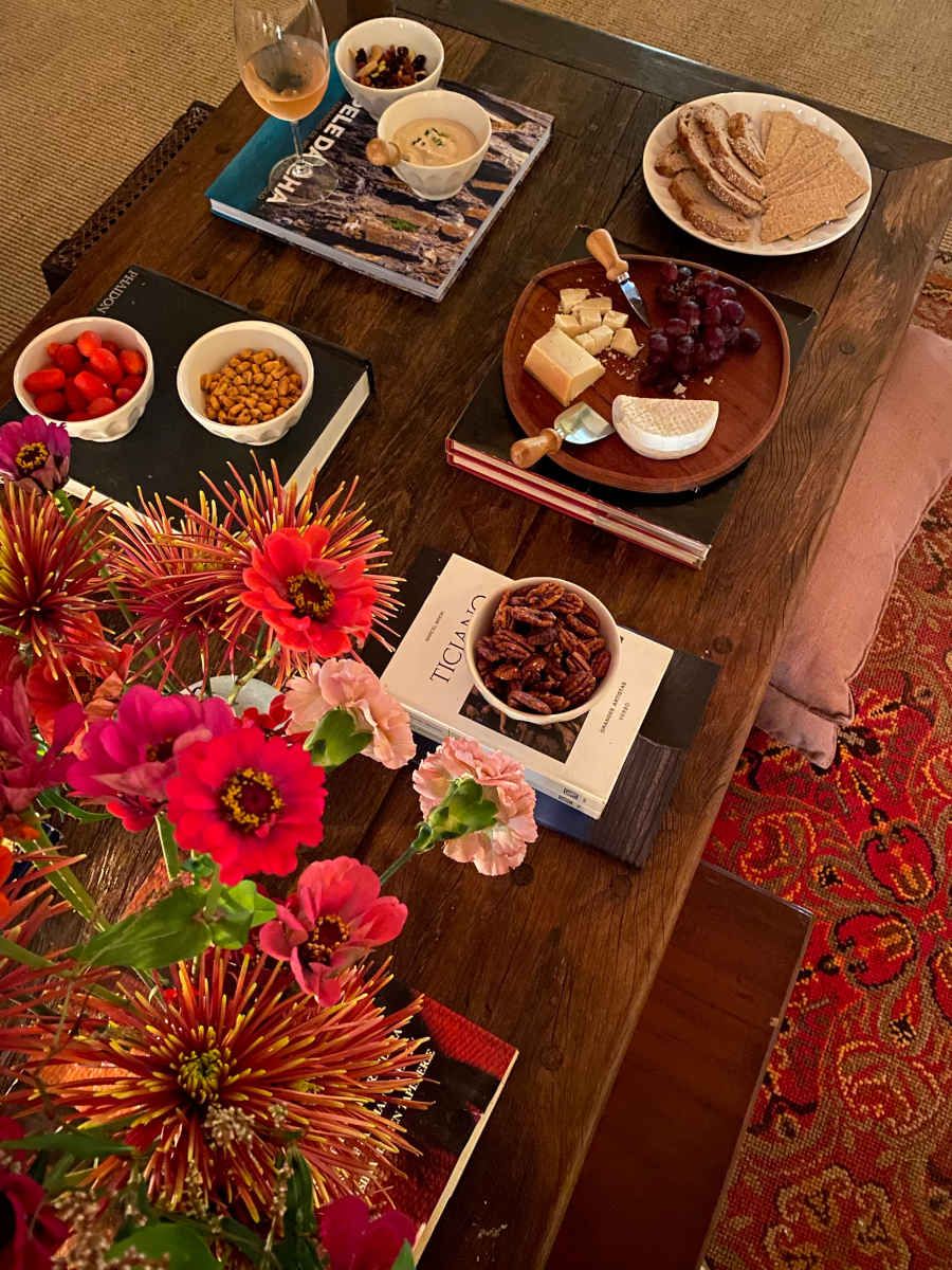 Bowls e pratos para aperitivos na fazenda