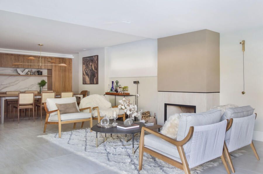 Casa moderna com lareira na sala – Casa de Valentina