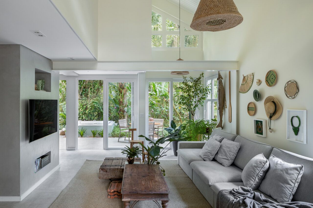 Casa de Praia Integrada à Natureza em Maresias – Casa de Valentina